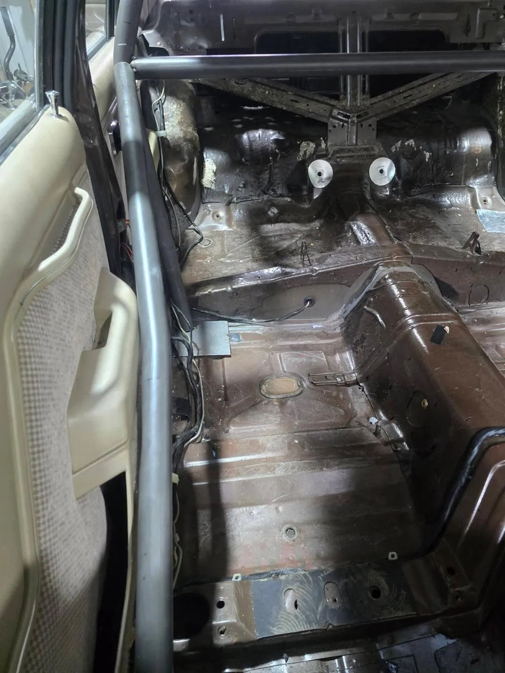 78-86 Ford Fairmont / LTD 4-Door 8.50 Roll Cage - Notched